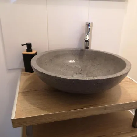 Cosy- Chaleureux- Quartier Calme- Wifi Appartamento *