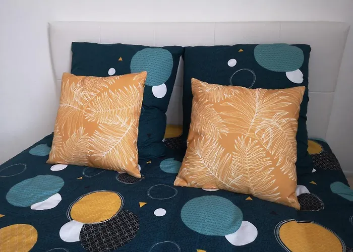 Cosy- Chaleureux- Quartier Calme- Wifi Apartment